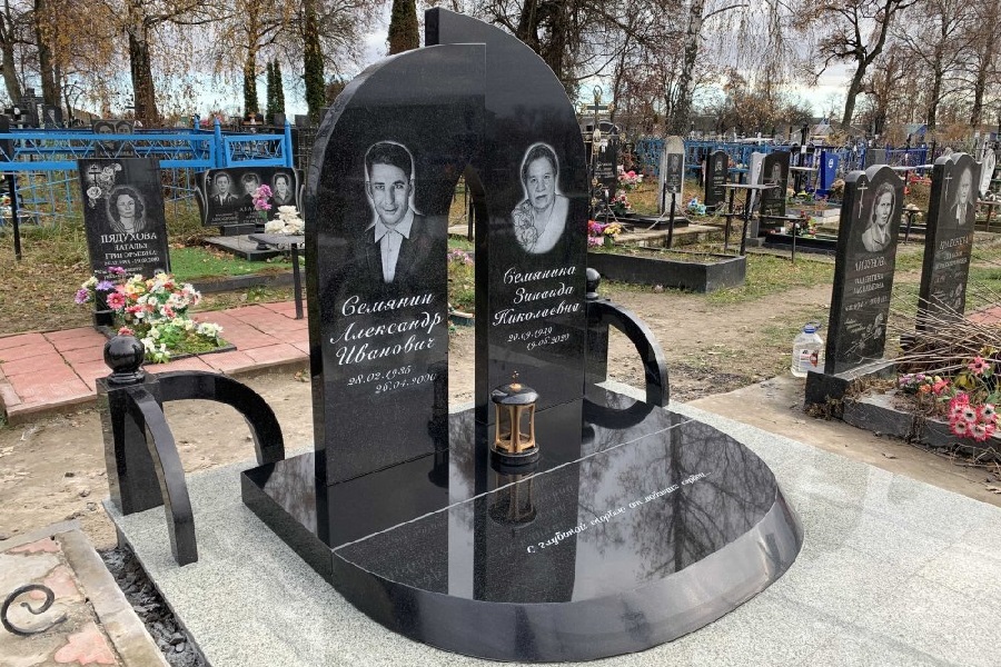 памятник из гранита комбинированный на двоих