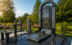 Сколько стоит памятник в 2026 году: актуальные цены и комплектации